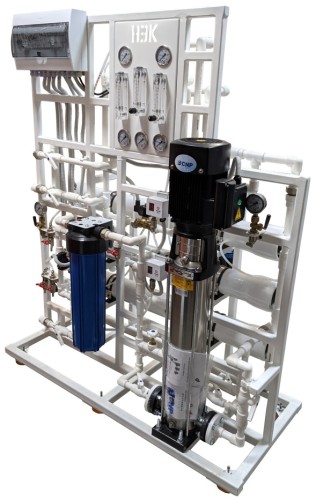 Система обратного осмоса производительностью до 0,75 м3/час.