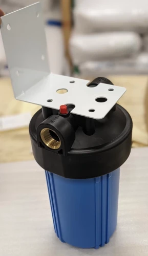 Магистральный фильтр BB10 механической очистки и скоба
