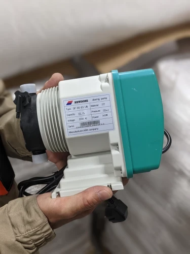 Newdose dp 06 05 lm мембранный дозирующий насос, 5 л/ч, 140 впрысков